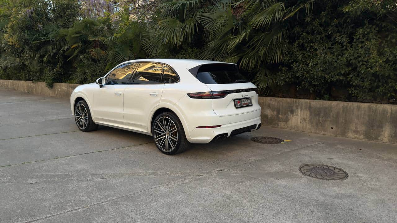 Porsche Cayenne — аренда в Сочи, фото 1